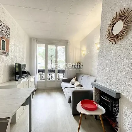 3089-appartement T2 A 50 M De La Mer *