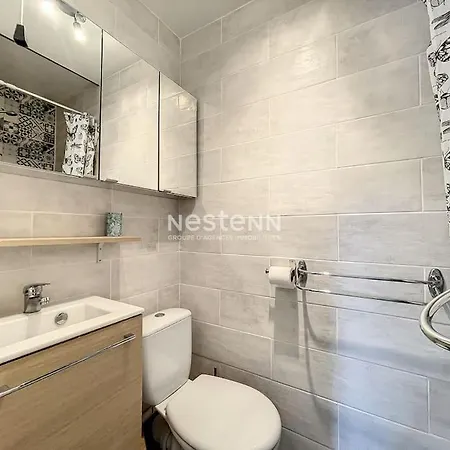 3089-appartement T2 A 50 M De La Mer *