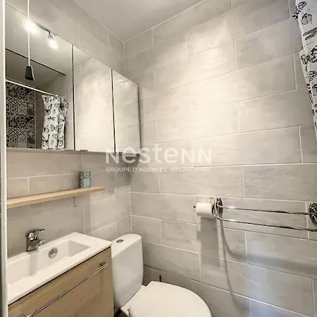 3089-appartement T2 A 50 M De La Mer Apartment *